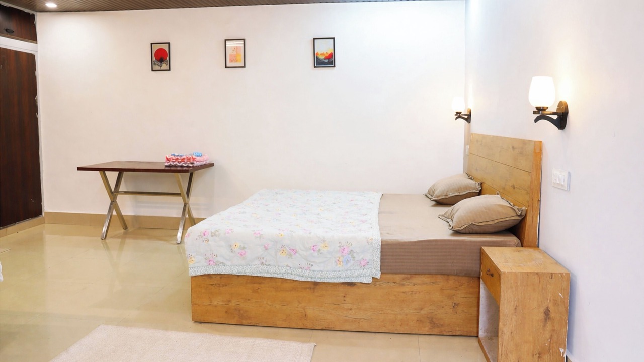 Photo of Bedroom in Bhimtal