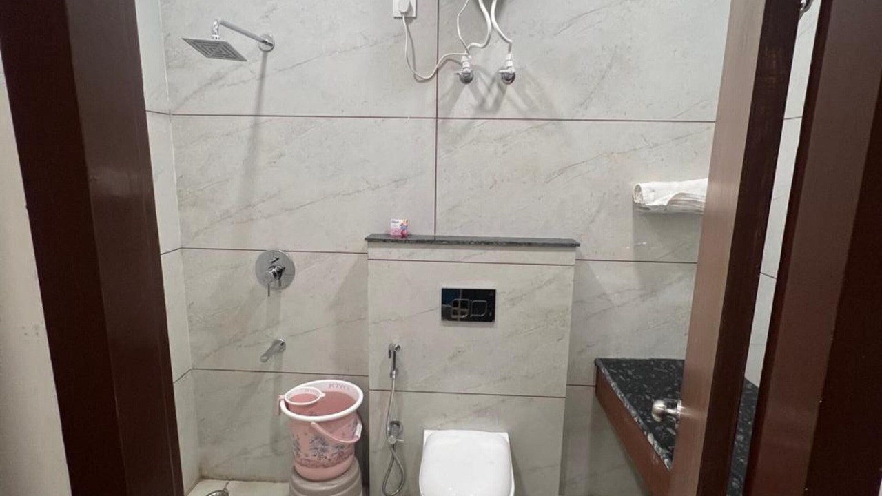 Photo of Bathroom in Hasanpur