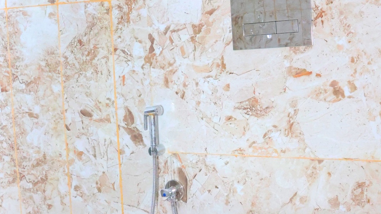 Photo of Bathroom in Mekkarai