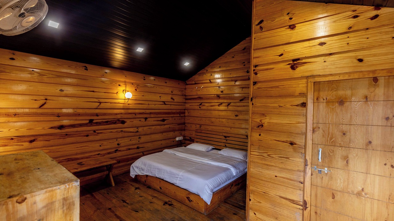 Photo of Bedroom in Pangot