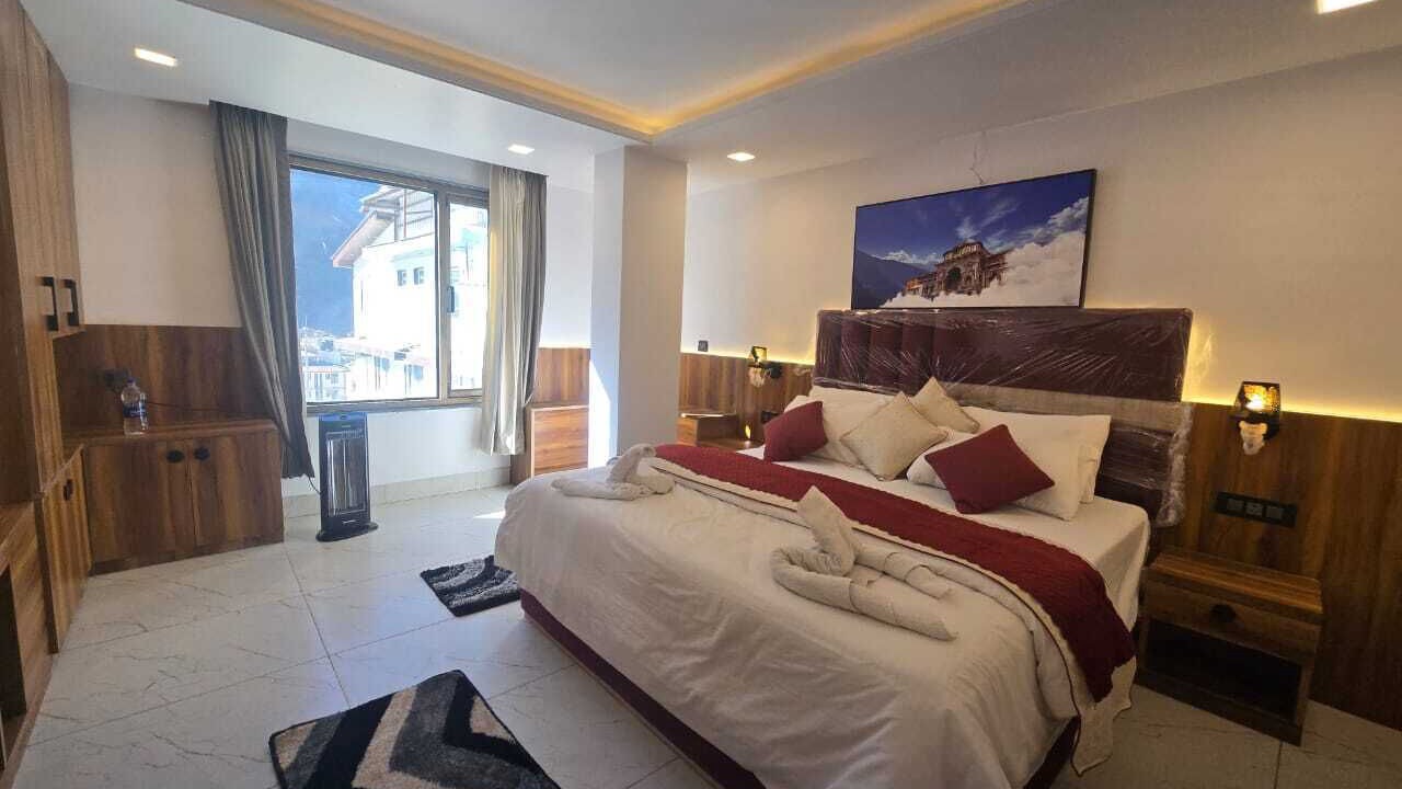 Photo of Bedroom in Badrinath