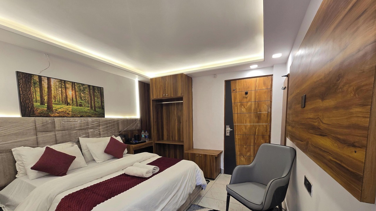 Photo of Bedroom in Badrinath