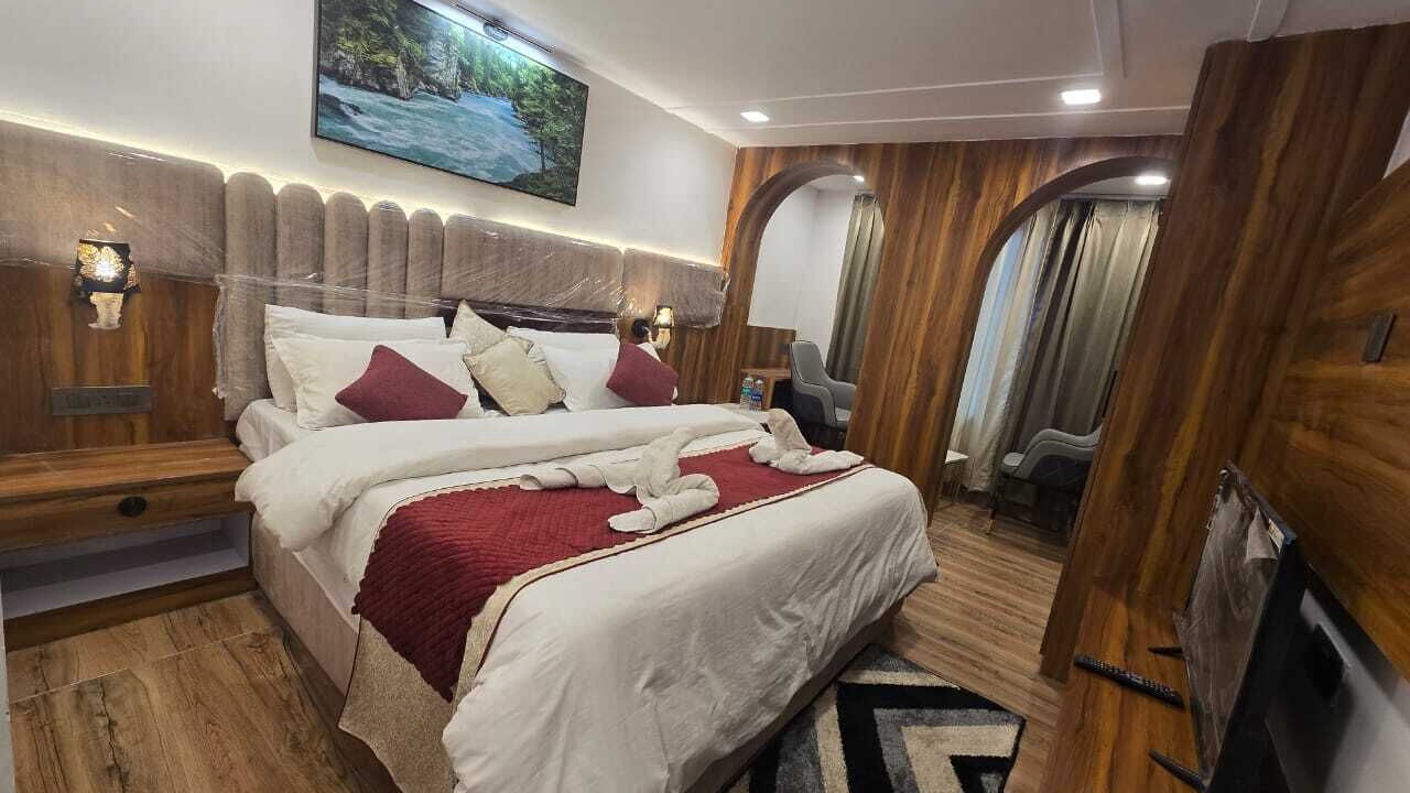 Photo of Bedroom in Badrinath