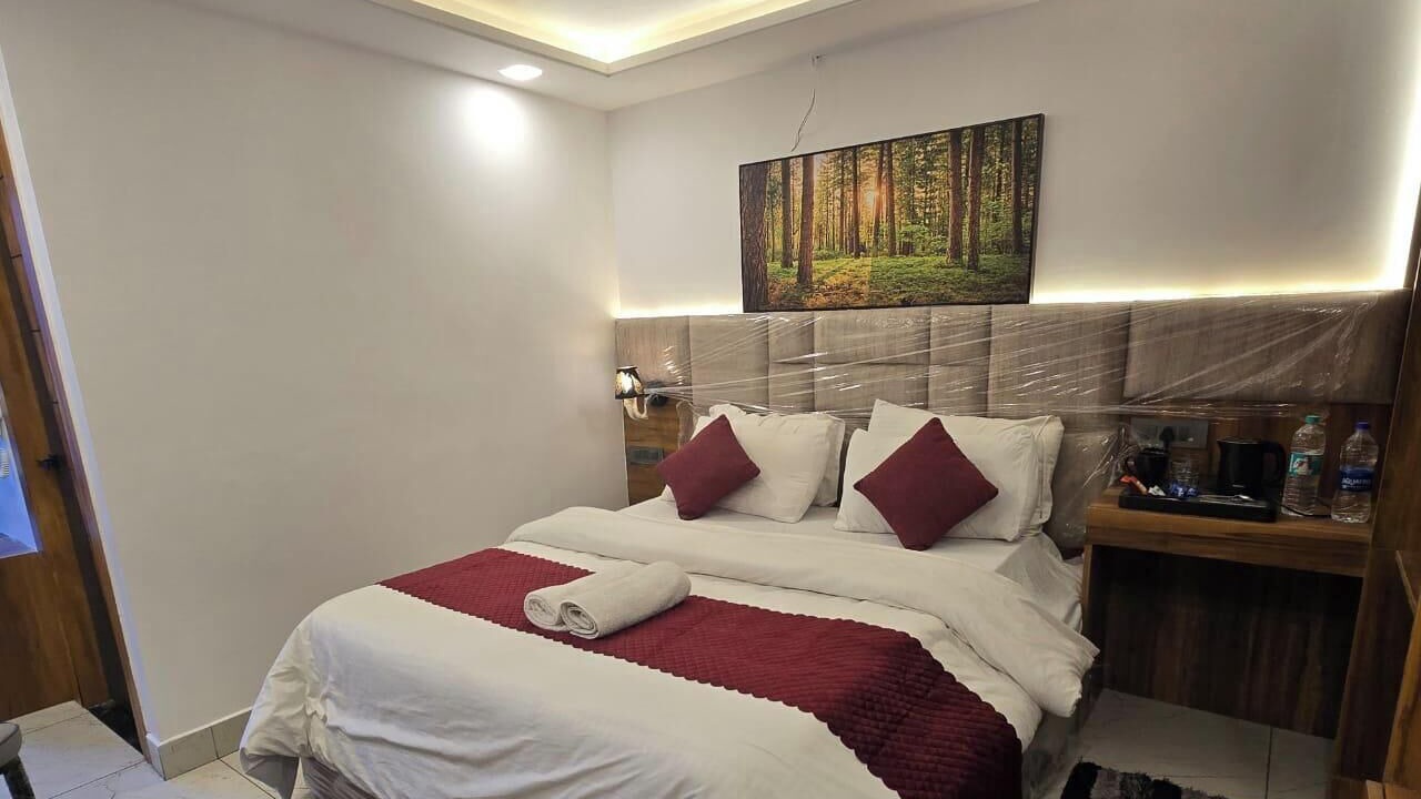 Photo of Bedroom in Badrinath