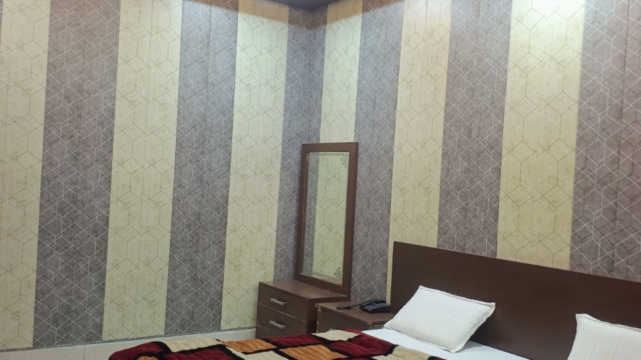 Photo of Bedroom in Mainpuri