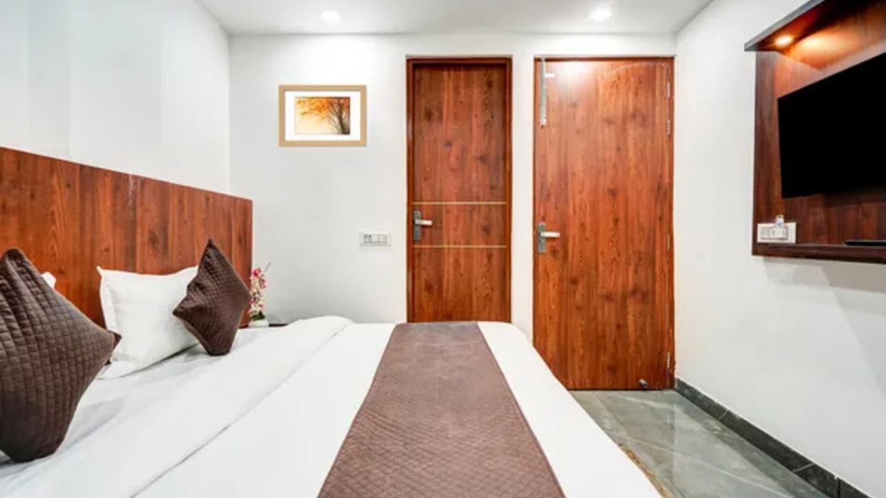 Photo of Bedroom in Mahipalpur Extension