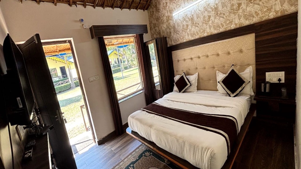 Photo of Bedroom in Paliyal Gaon