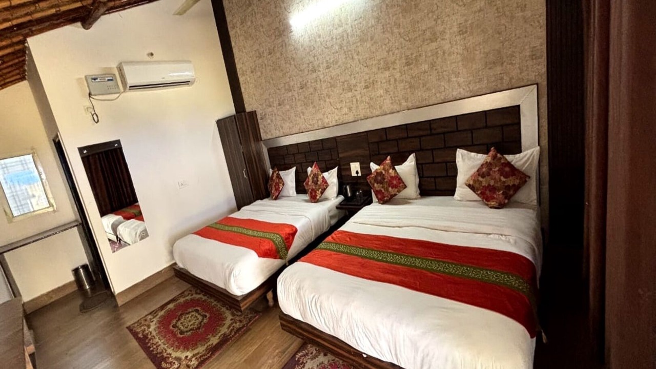 Photo of Bedroom in Paliyal Gaon