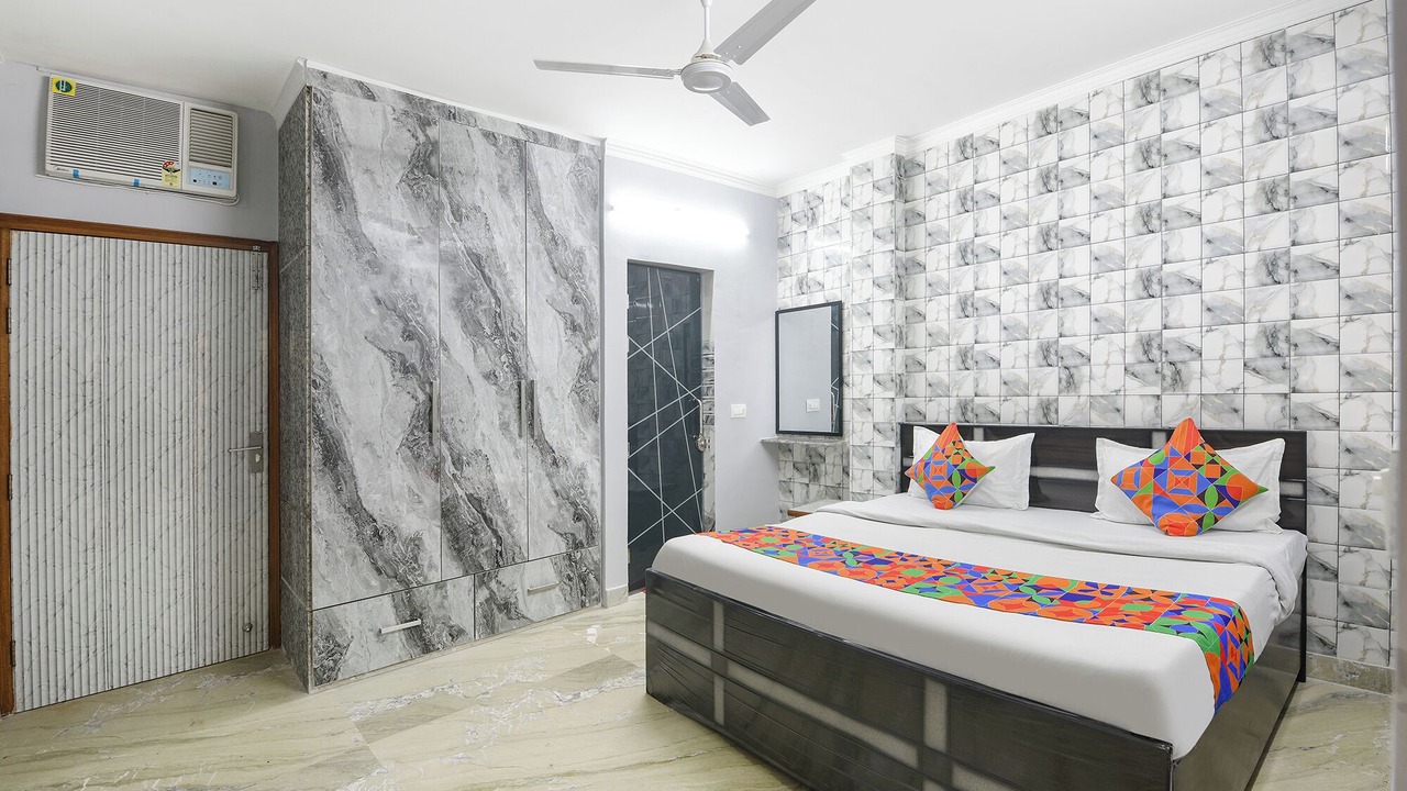 Photo of Bedroom in East of Kailash