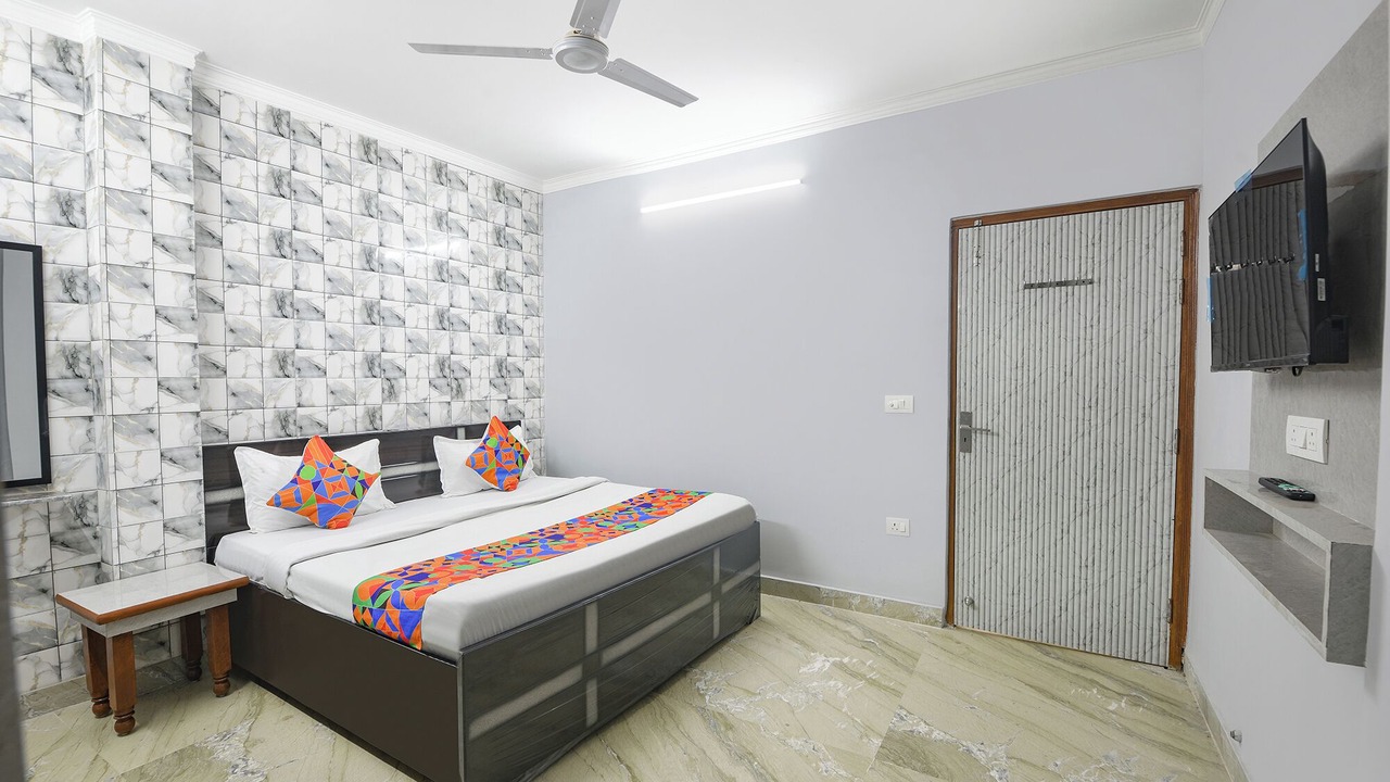 Photo of Bedroom in East of Kailash