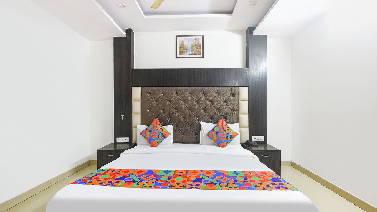 Photo of Bedroom in Karol Bagh