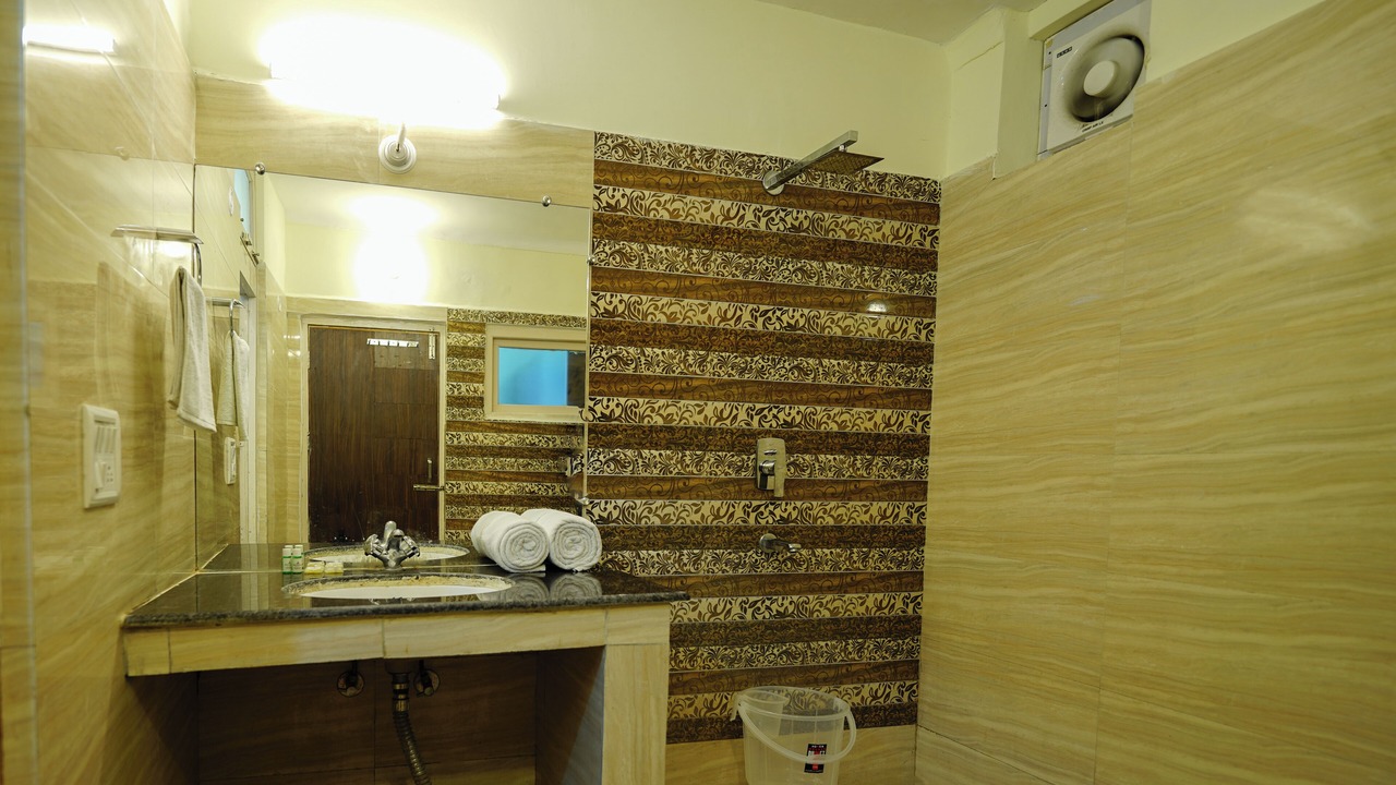 Photo of Bathroom in Mallital