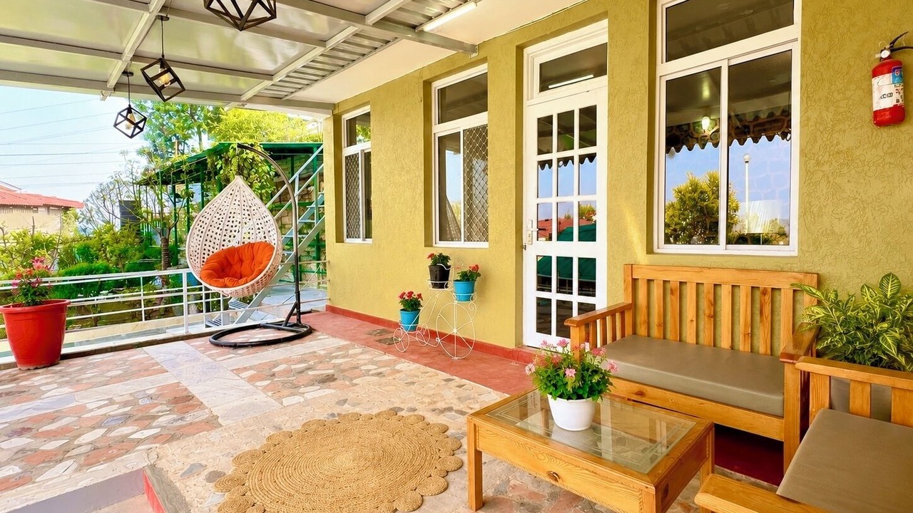 Photo of Patio Balcony in Mukteshwar