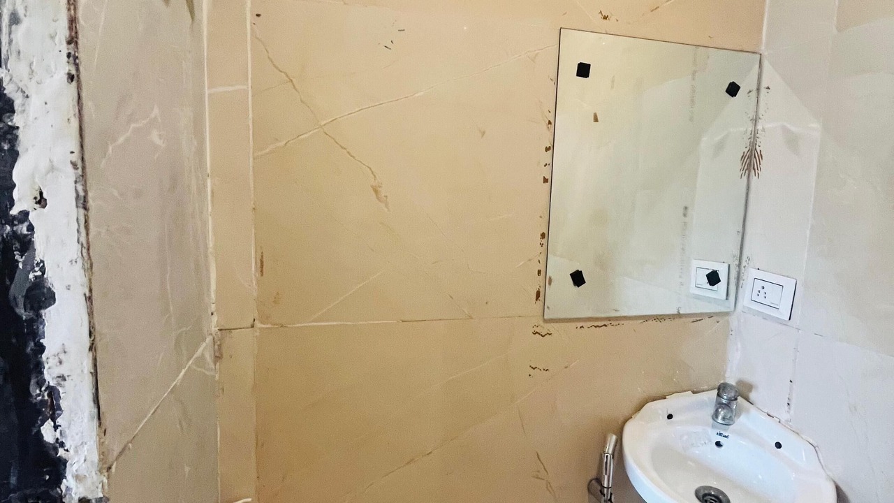 Photo of Bedroom in Kalkaji