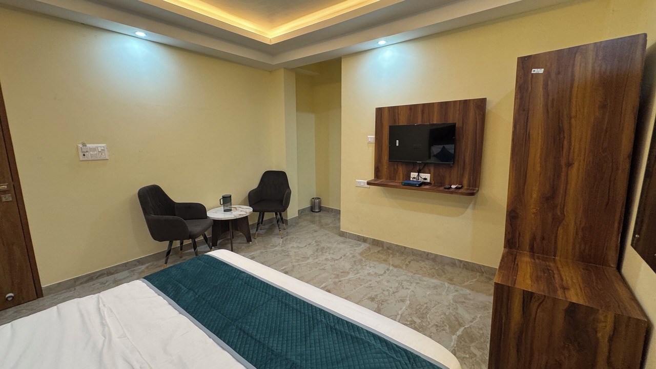 Photo of Bedroom in Mayapur