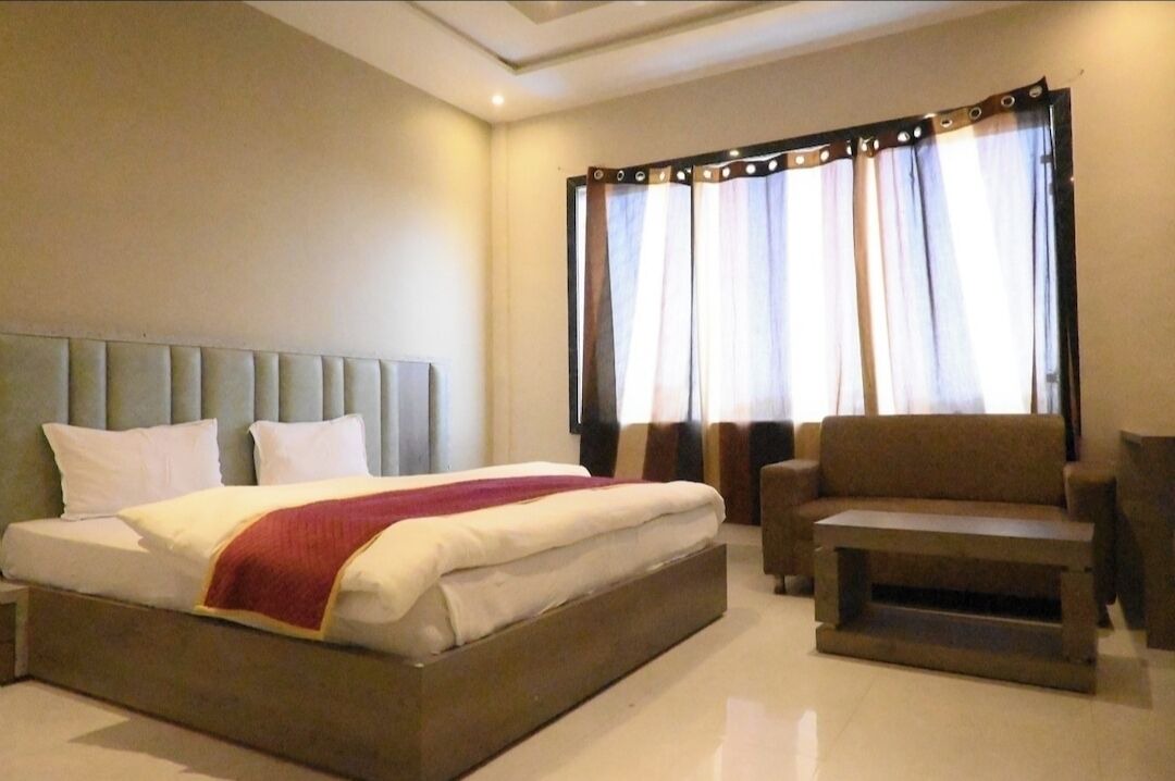 Photo of Bedroom in Shikohabad