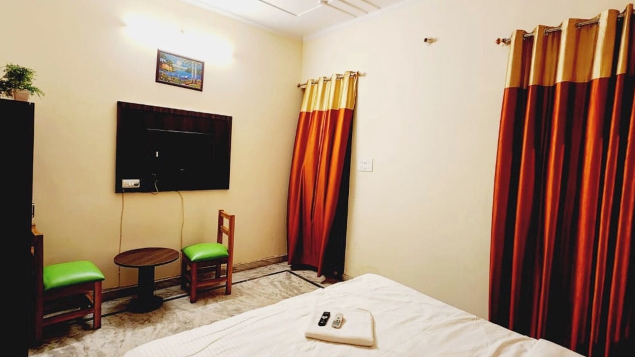 Photo of Bedroom in Gomti Nagar