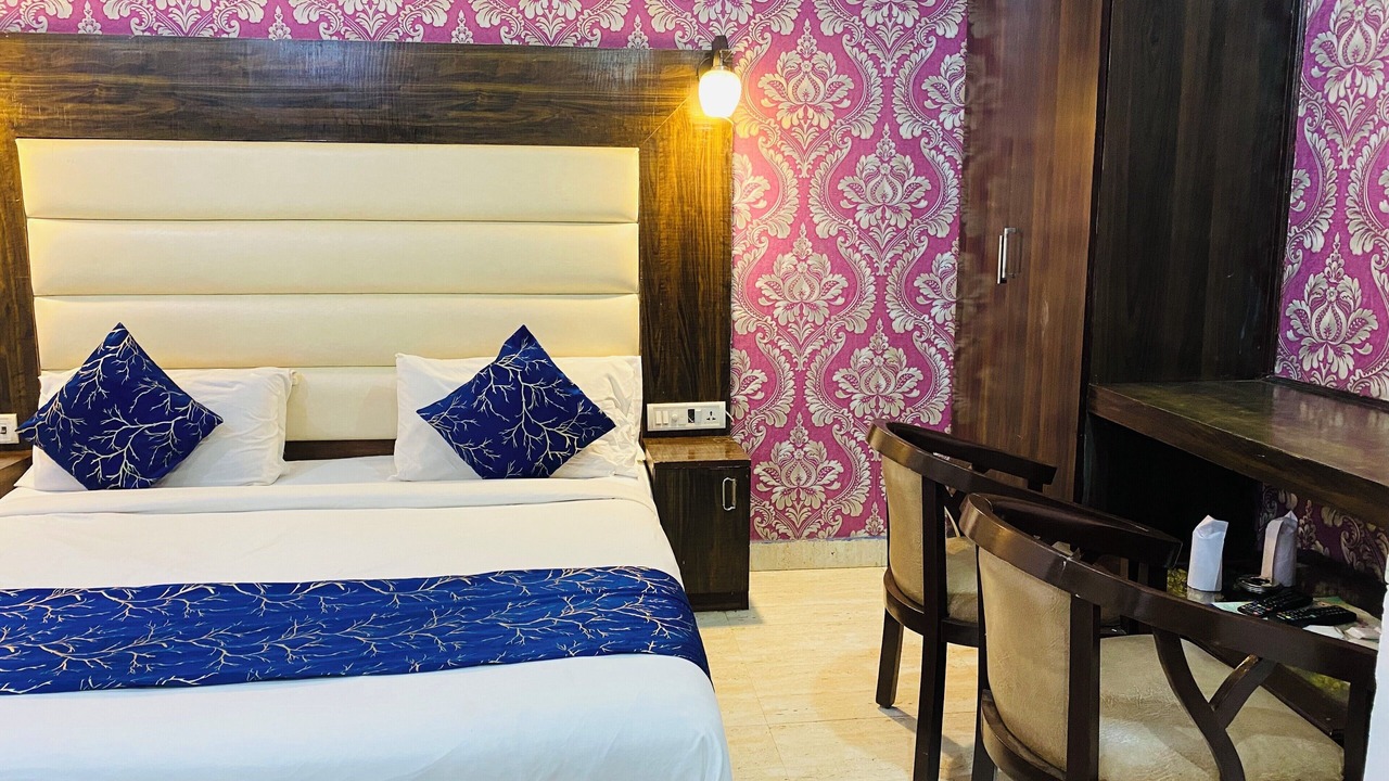 Photo of Bedroom in Mahipalpur Extension