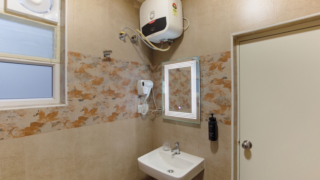 Photo of Bathroom in Periamet