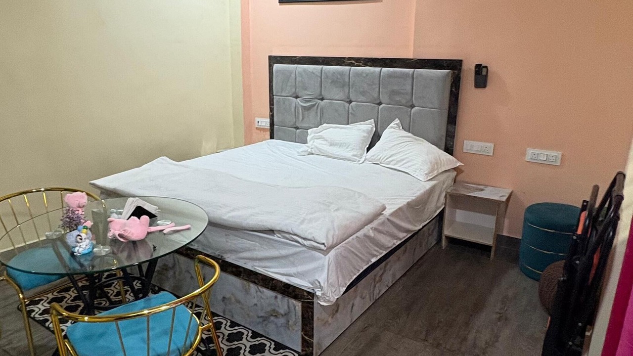 Photo of Bedroom in Jalaun