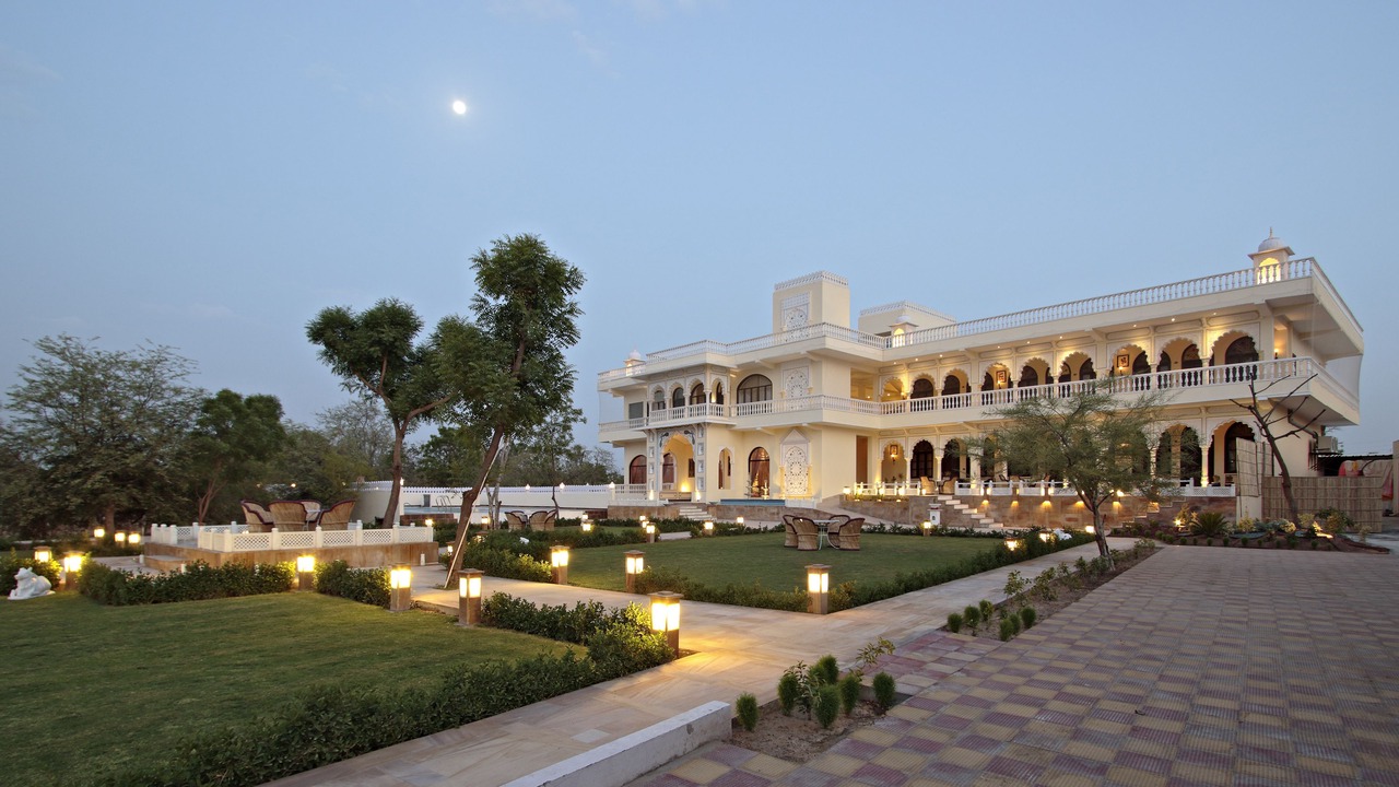 Photo of Outdoor in Amer