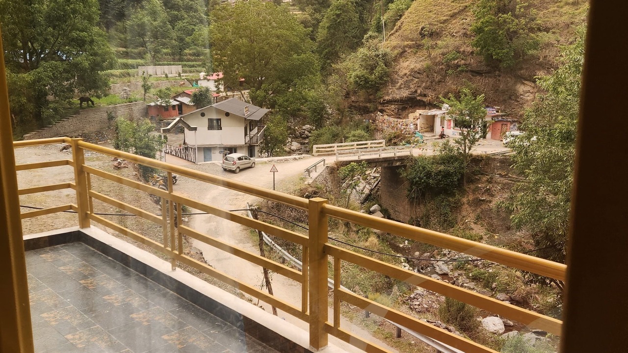 Photo of Patio Balcony in Chakrata