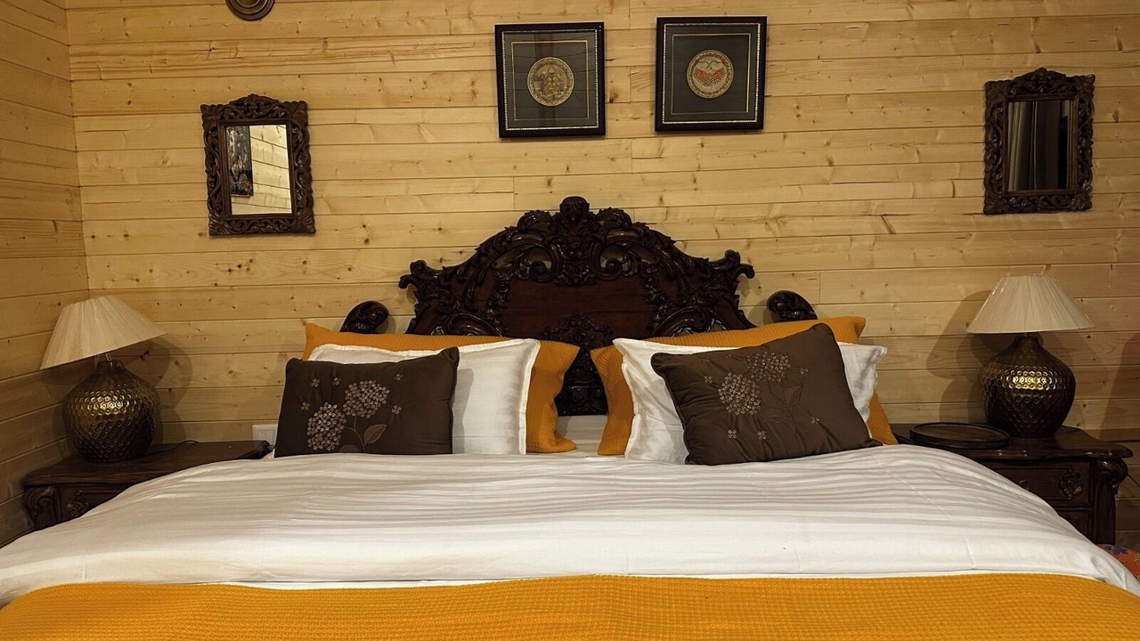 Photo of Bedroom in Badrinath