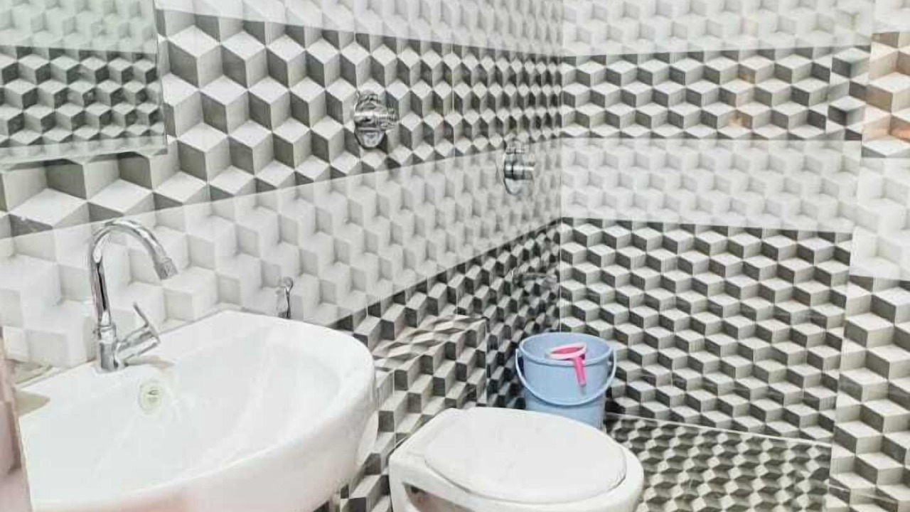Photo of Bathroom in Amar Sagar Pol