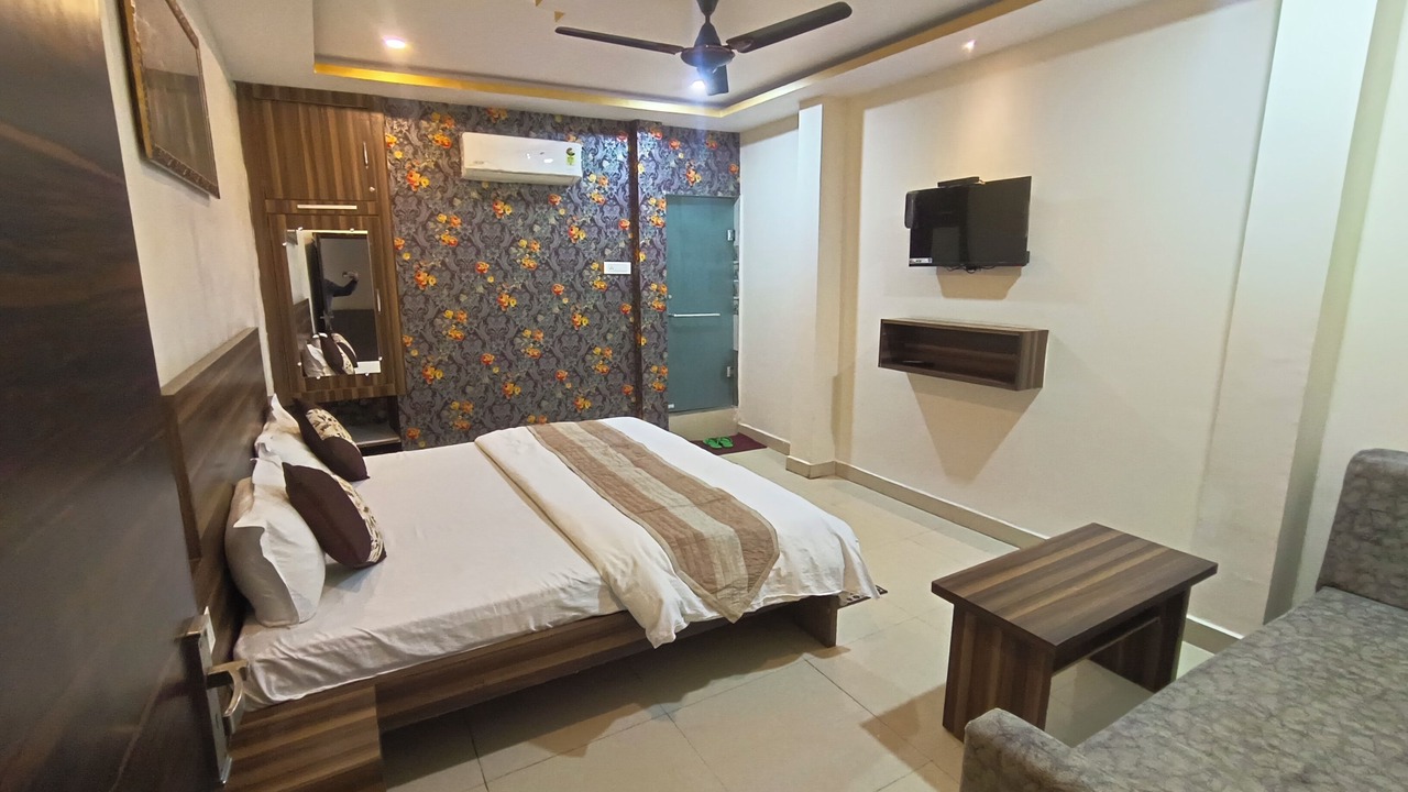 Photo of Bedroom in Sagar