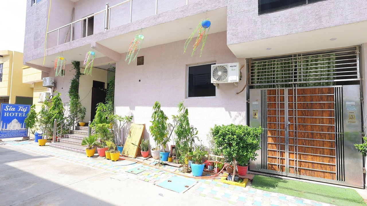 Photo of Outdoor in Taj Ganj