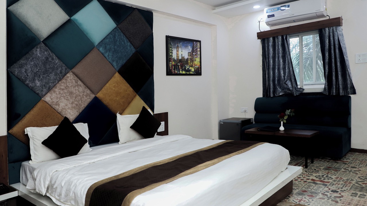 Photo of Bedroom in Hoshangabad