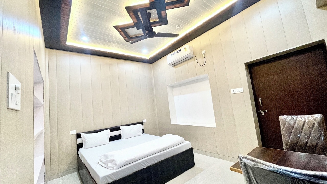 Photo of Bedroom in Varanasi