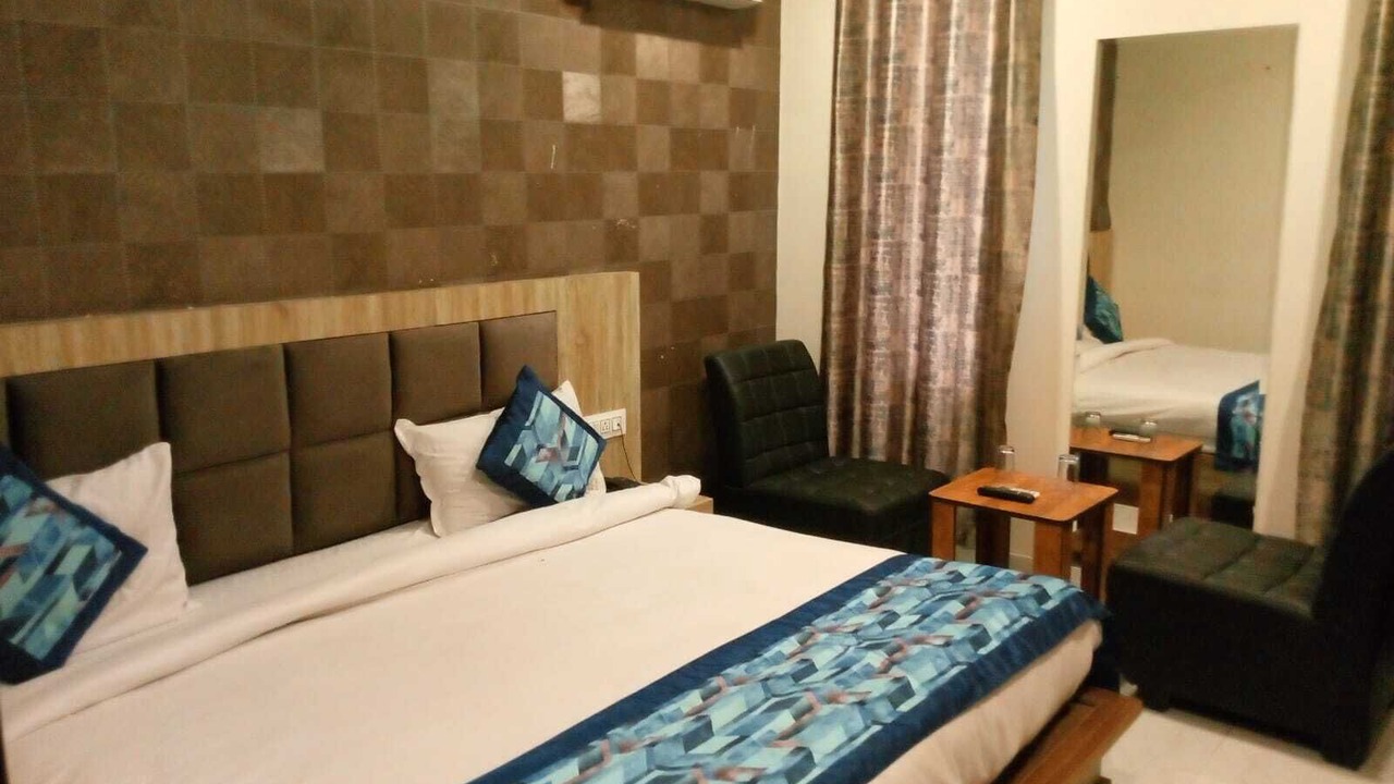 Photo of Bedroom in Zirakpur