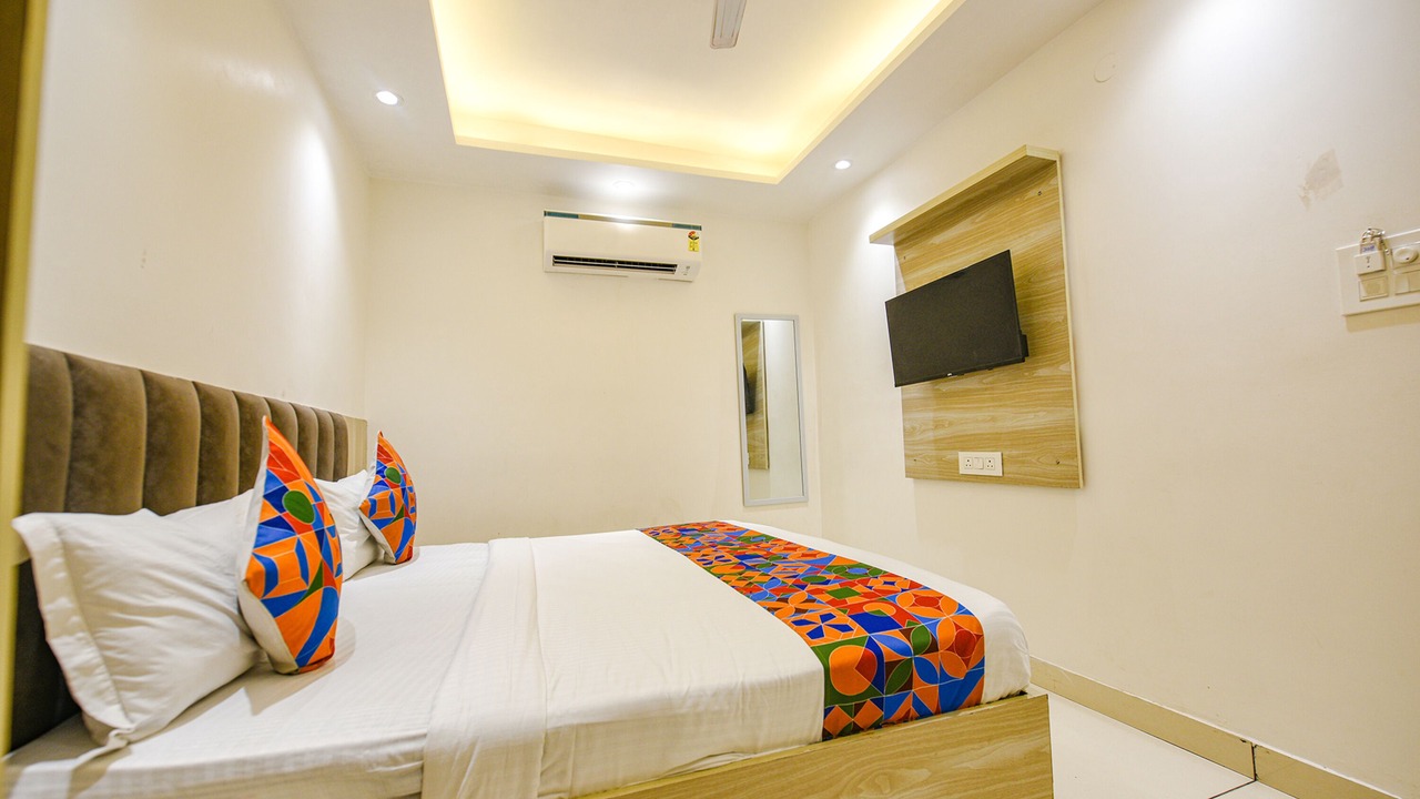Photo of Bedroom in Adarsh Nagar