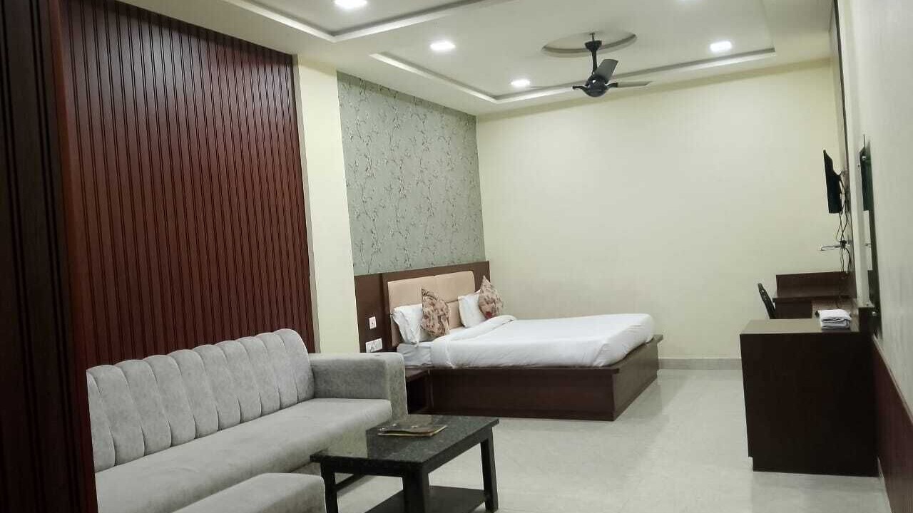 Photo of Bedroom in Etmadpur