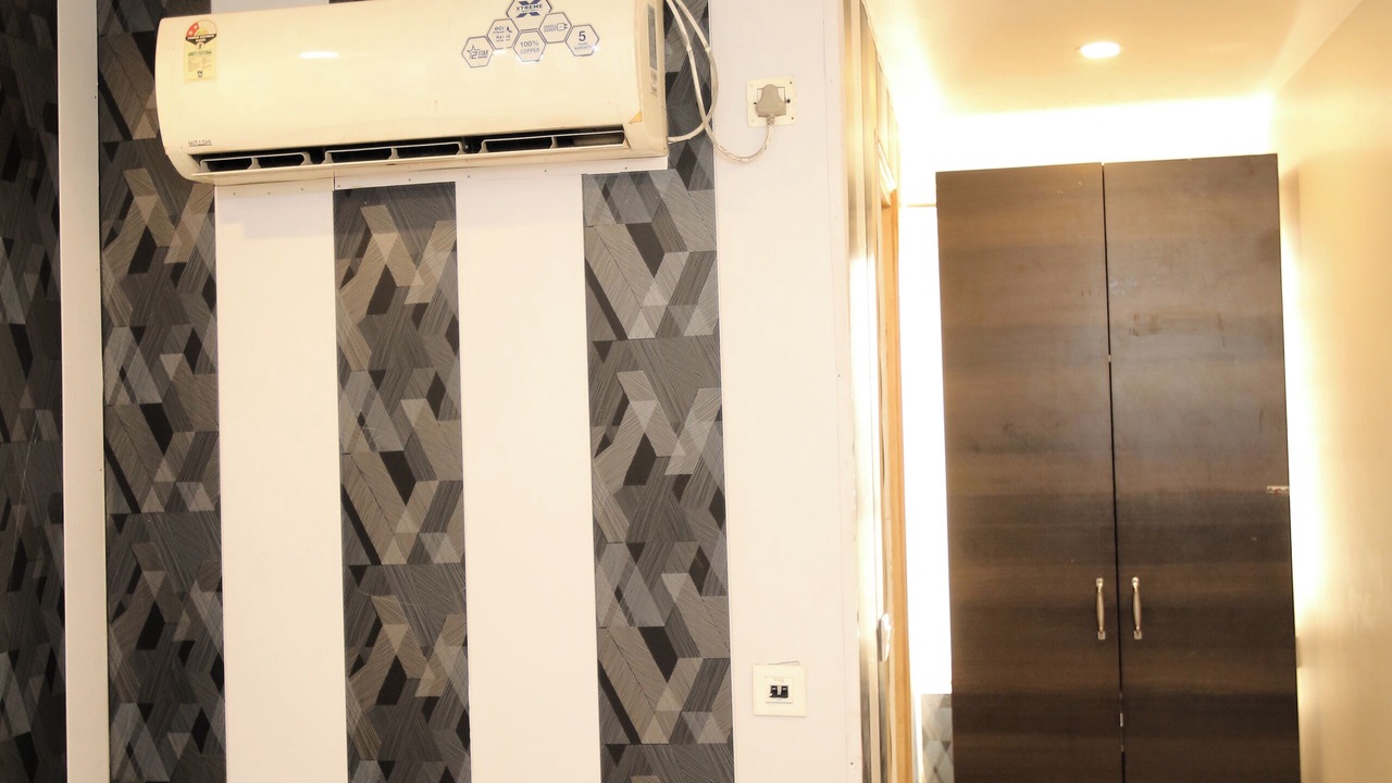 Photo of Bedroom in Mahipalpur Extension