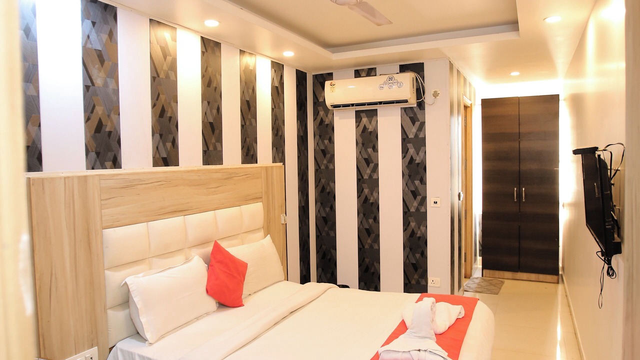 Photo of Bedroom in Mahipalpur Extension