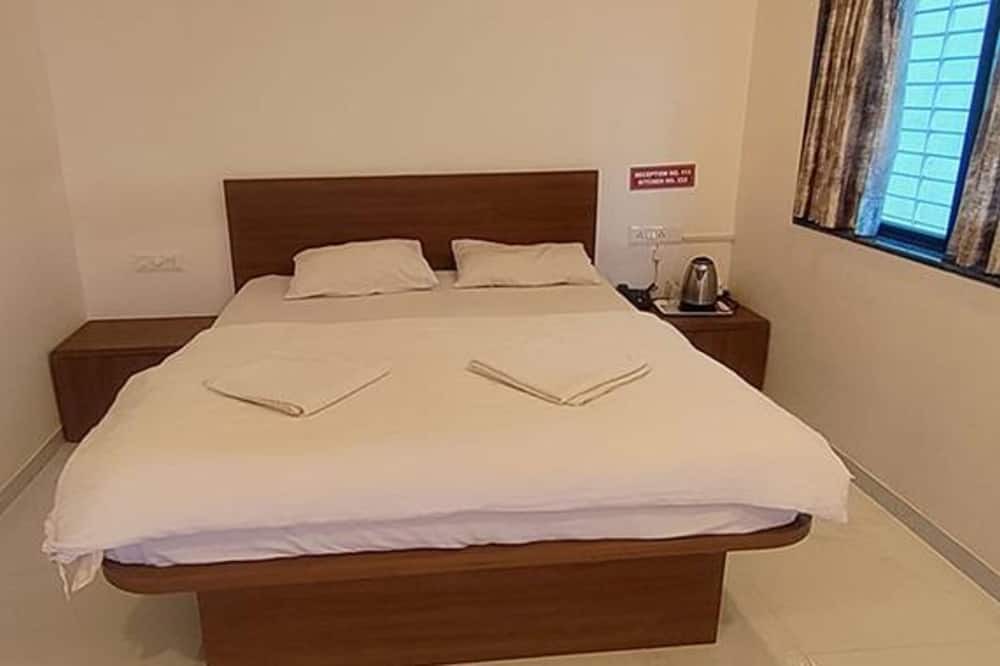 Photo of Bedroom in Trimbak