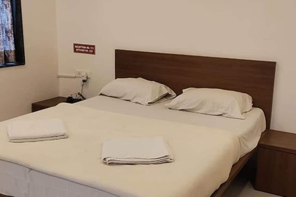 Photo of Bedroom in Trimbak
