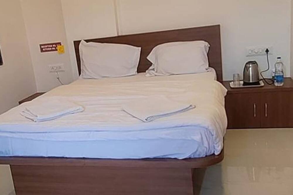 Photo of Bedroom in Trimbak