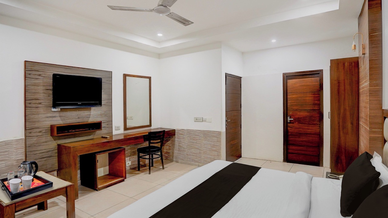 Photo of Bedroom in Zirakpur