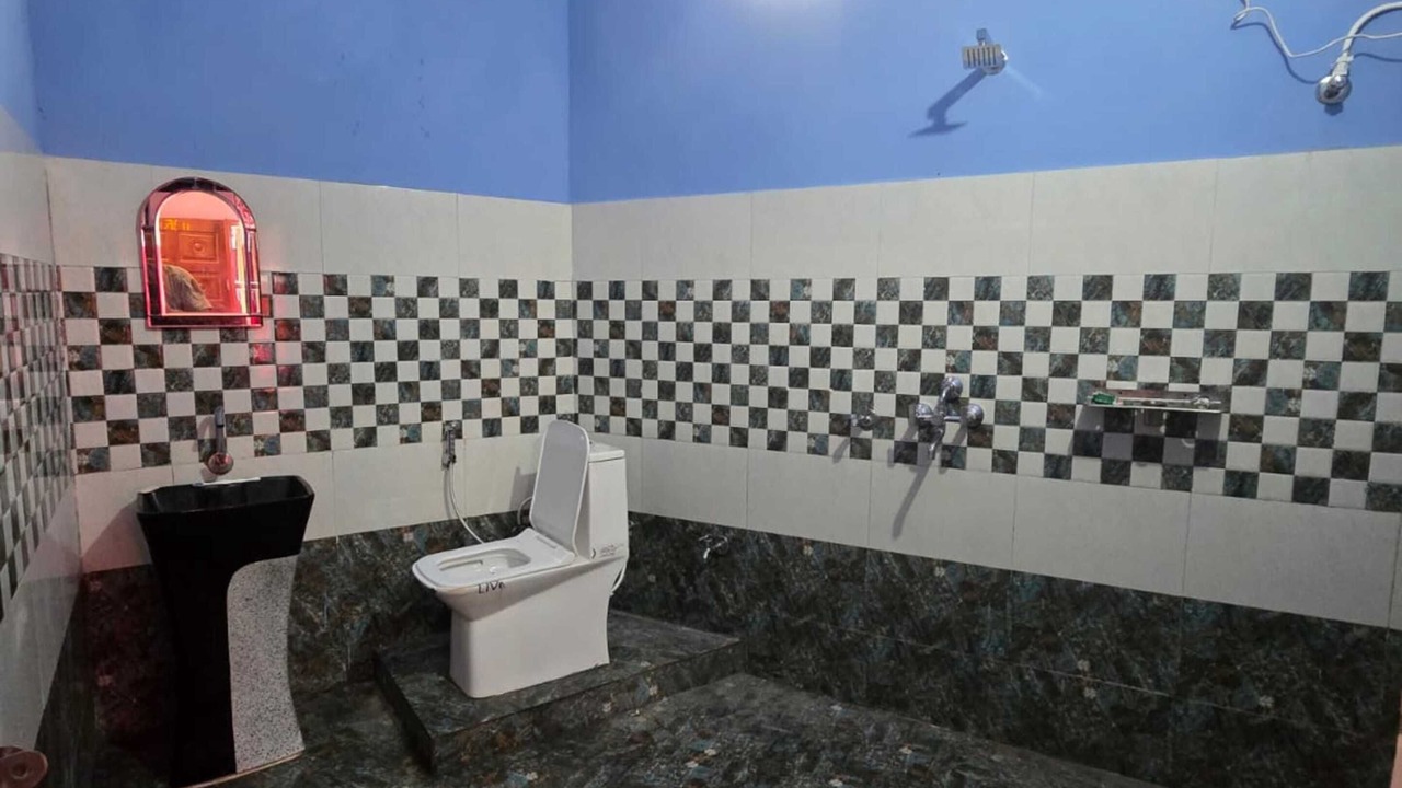 Photo of Bathroom in Chamoli