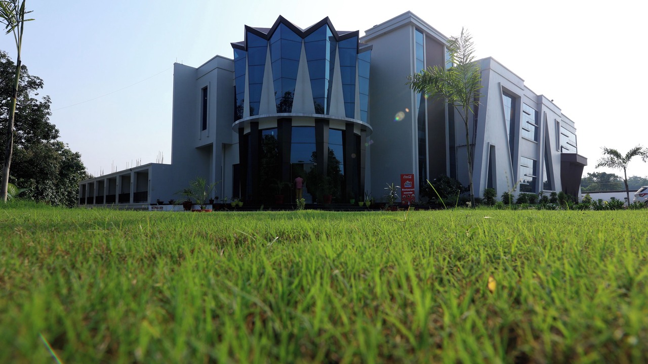 Photo of Outdoor in Malihabad
