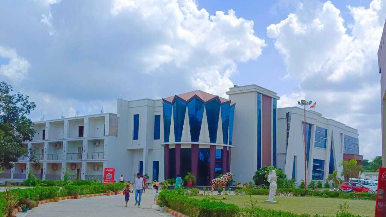 Photo of Outdoor in Malihabad