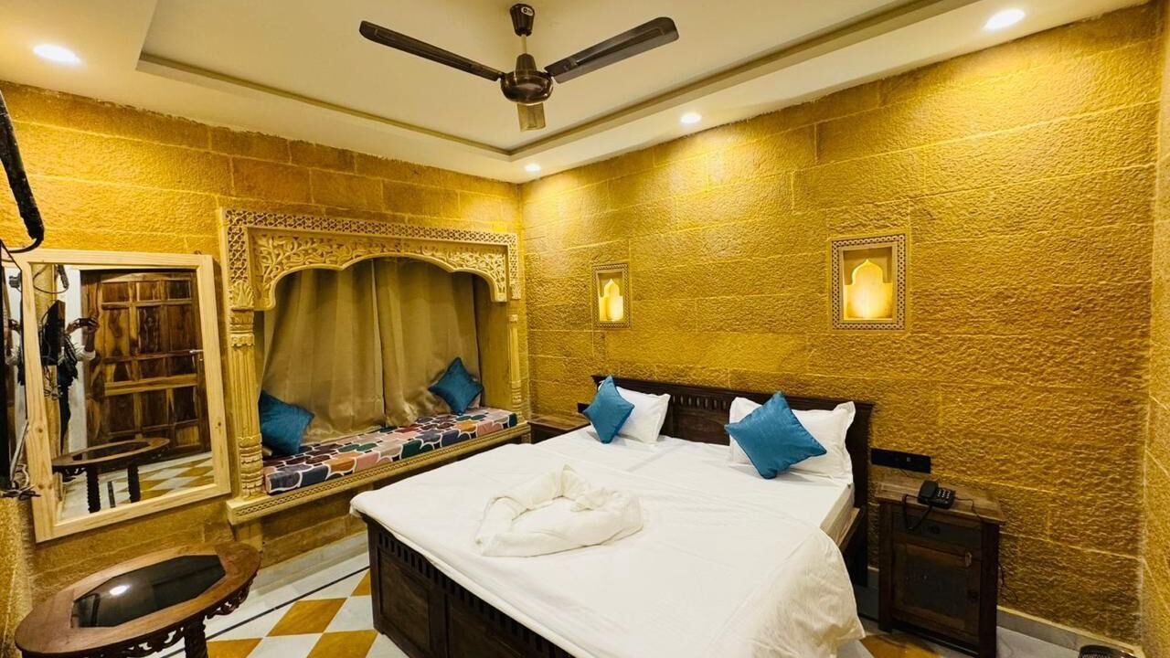 Photo of Bedroom in Amar Sagar Pol