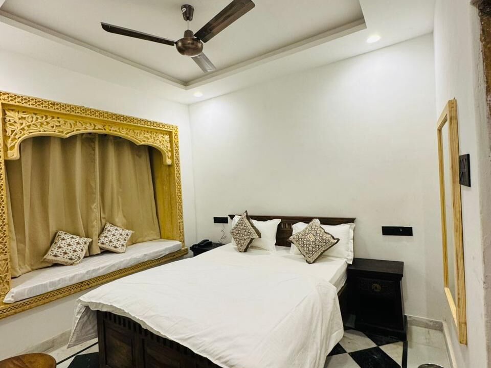 Photo of Bedroom in Amar Sagar Pol