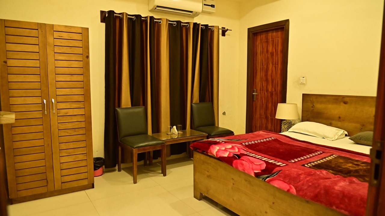 Photo of Bedroom in Aligarh