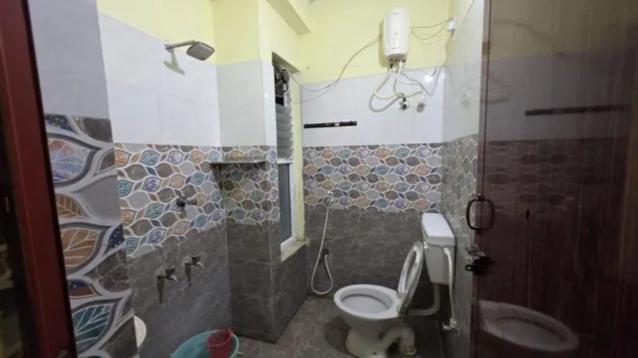 Photo of Bathroom in Urapakkam