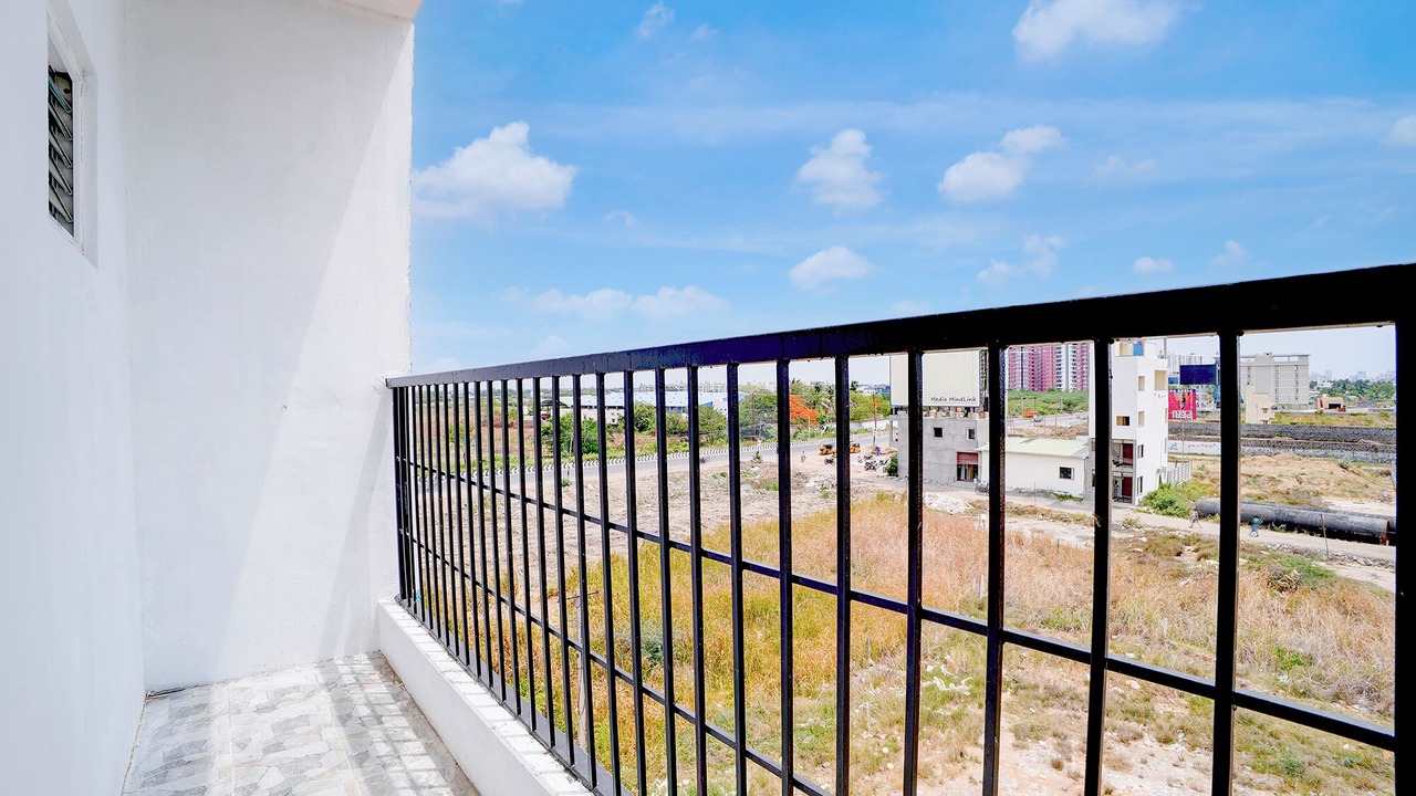 Photo of Patio Balcony in Kelambakkam