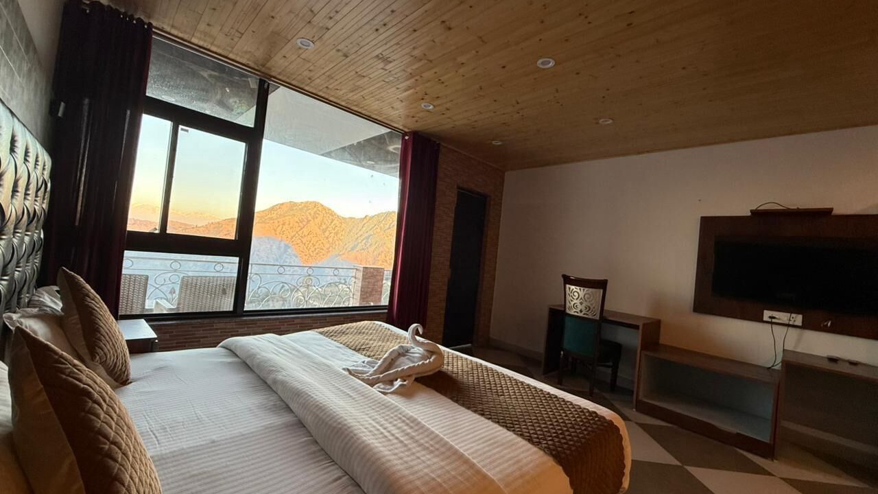 Photo of Bedroom in Dhanaulti